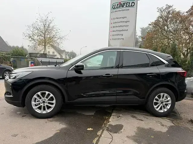 Neu Ford Kuga Titanium 190 PS (139 kW) 2025 Agateblackmetallic SUV
