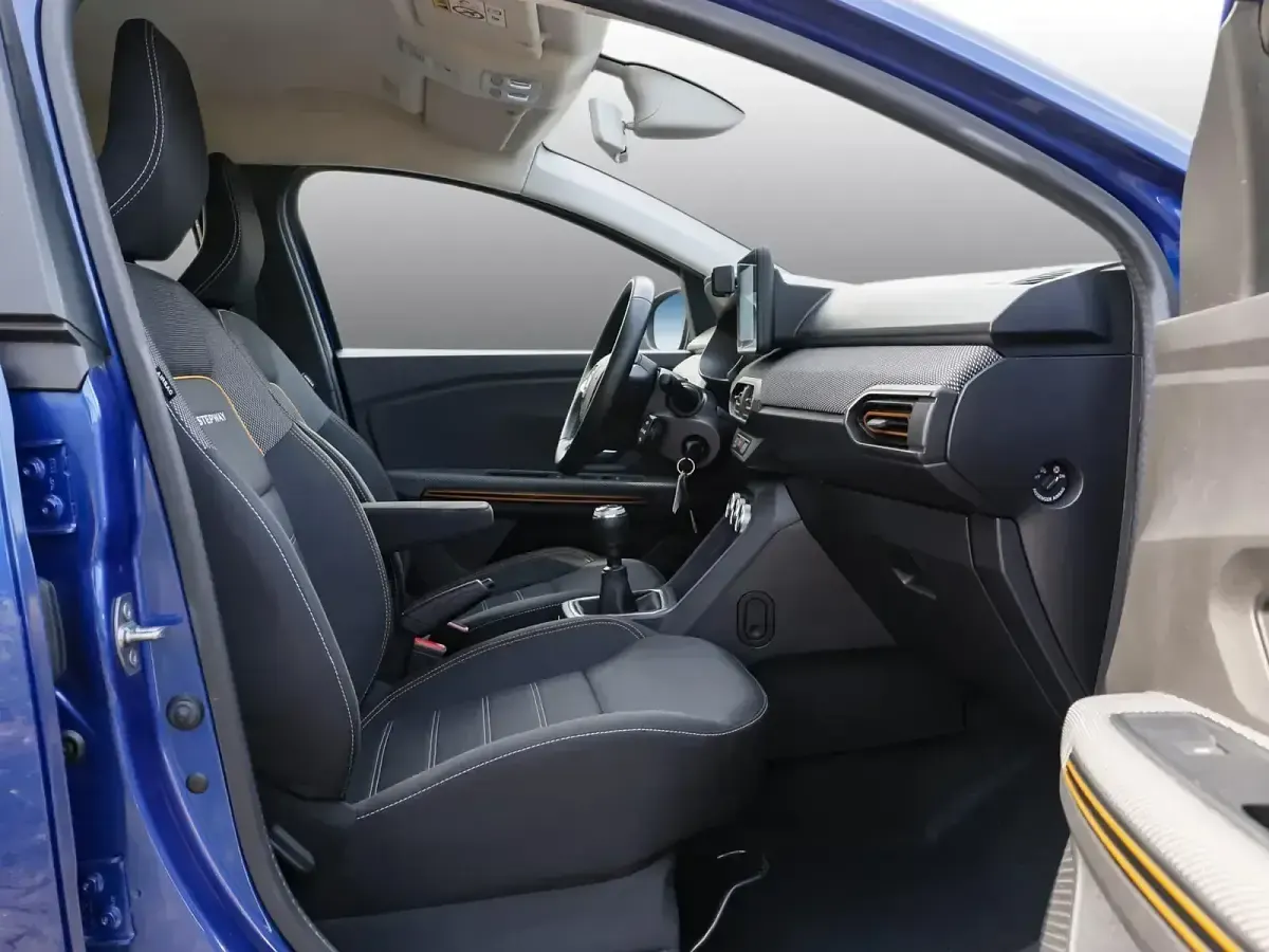 Gebraucht Dacia Sandero Comfort 91 PS (66 kW) 2021 Blau Kleinwagen