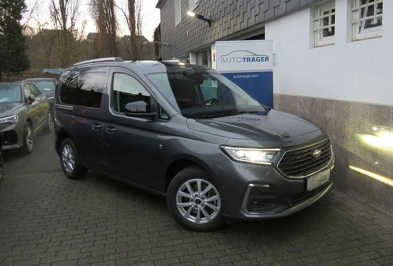 Grau Gebraucht 2023 Ford Tourneo Connect Titanium Van / Kleinbus | 29.690 € (Fairer Preis) - Bild 1/4