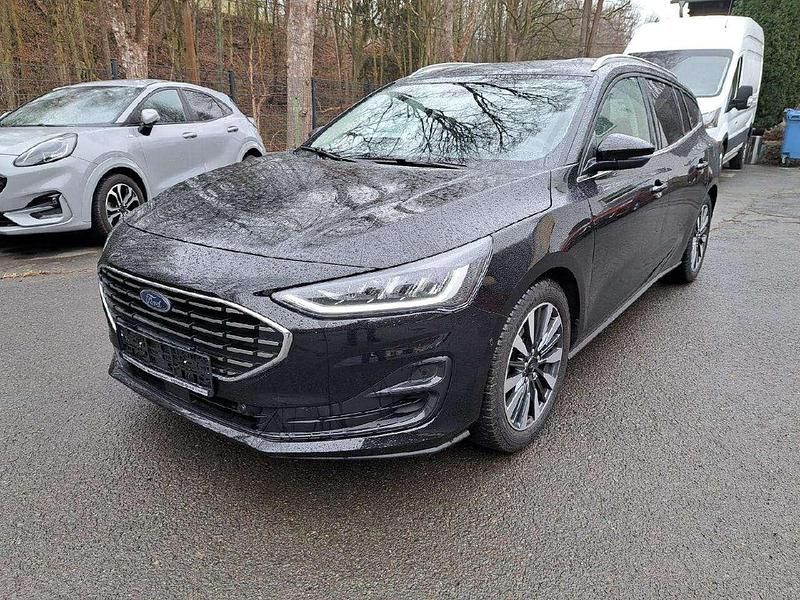 Gebraucht Ford Focus Titanium X 116 PS (85 kW) 2023 Obsidianschwarz metallic Kombi