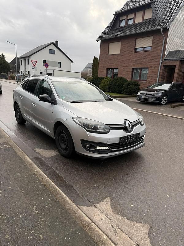 Gebraucht Renault Mégane GrandTour LIMITED 110 PS (80 kW) 2016 Grau Kombi
