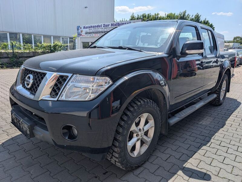 Schwarz Gebraucht 2015 Nissan Navara SE Abholung | 8.900 € - Bild 1/4