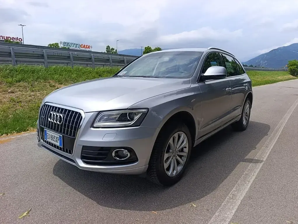 Gebraucht Audi Q5 163 PS (119 kW) 2015 Silber SUV