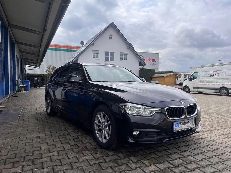 Gebraucht BMW 318 Advantage 150 PS (110 kW) 2016 Schwarz Kombi