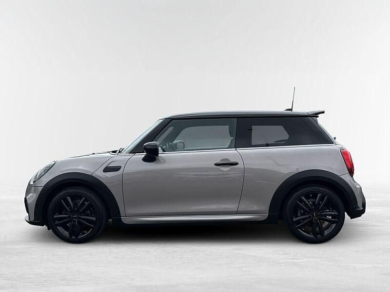 Gebraucht Mini Cooper 136 PS (100 kW) 2023 Rooftop grey metallic Kleinwagen