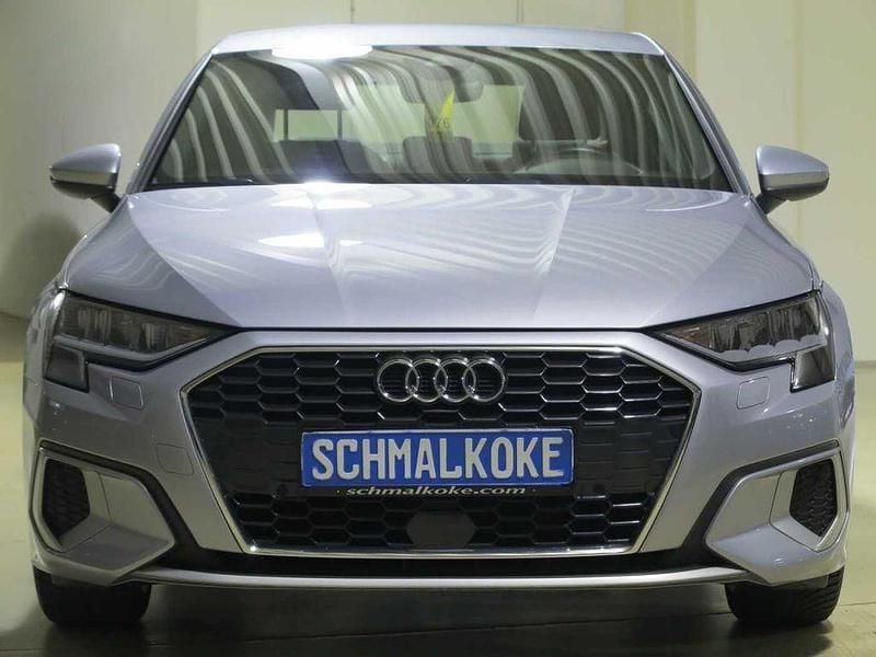 Floret silver (metallic) Gebraucht 2022 Audi A3 Advanced Limousine | 19.500 € (Superpreis) - Bild 1/4