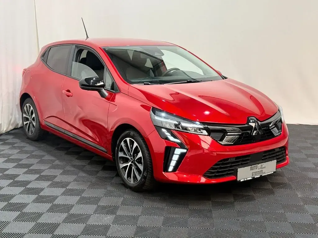 Gebraucht Mitsubishi Colt Plus 91 PS (66 kW) 2024 Rot Kleinwagen