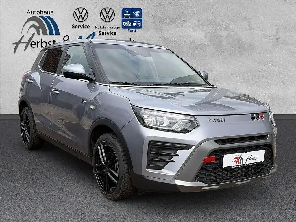 Gebraucht KGM Tivoli 163 PS (119 kW) 2025 Silber SUV