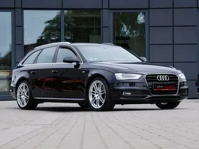 Gebraucht Audi A4 S-line plus 143 PS (105 kW) 2013 Phantomschwarz Kombi