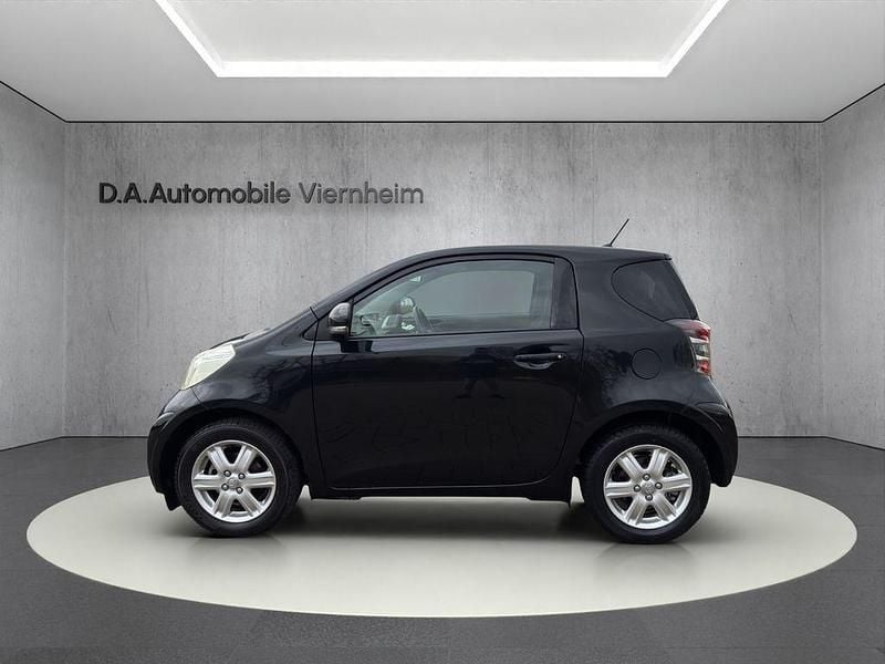 Gebraucht Toyota iQ Basis 68 PS (50 kW) 2009 Schwarz Kleinwagen