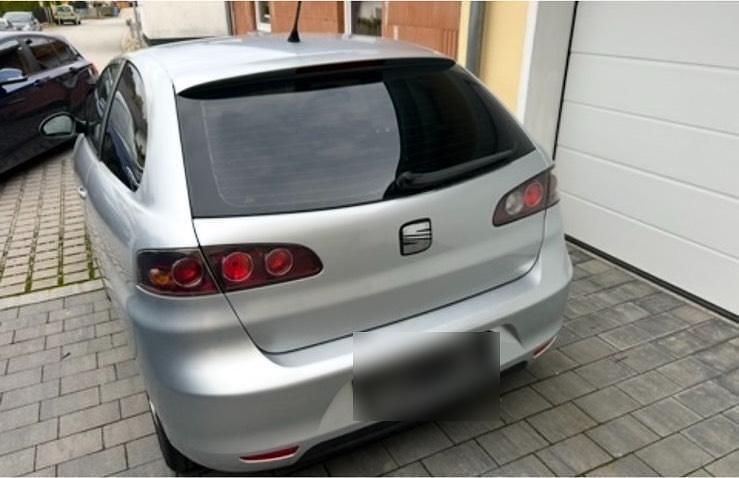 Gebraucht Seat Ibiza 85 PS (62 kW) 2008 Silber Kleinwagen