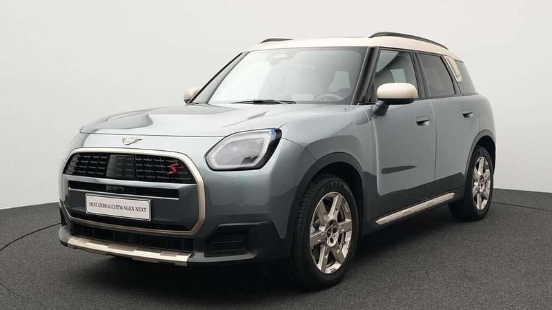 Grün Gebraucht 2024 Mini Countryman Favoured SUV | 42.132 € (Superpreis) - Bild 1/4