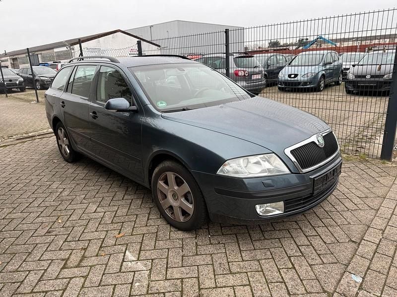 Grau Gebraucht 2005 Skoda Octavia Van / Kleinbus | 1.399 € (Fairer Preis) - Bild 1/4