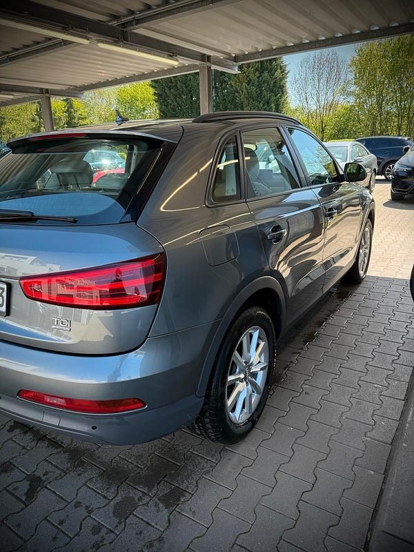 Second-hand Audi Q3 140 CP (102 kW) 2015 Gri SUV