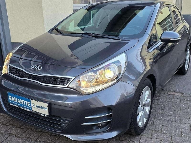 Gebraucht Kia Rio DREAM-TEAM Edition 84 PS (61 kW) 2016 Grau Kleinwagen
