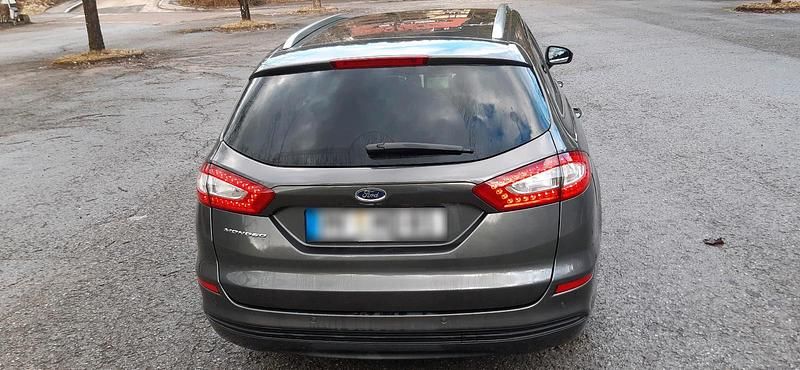 Gebraucht Ford Mondeo 160 PS (117 kW) 2018 Andere farben Kombi