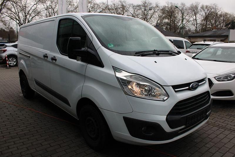 Gebraucht Ford Transit Custom Trend 170 PS (125 kW) 2017 Weiß Van / Kleinbus