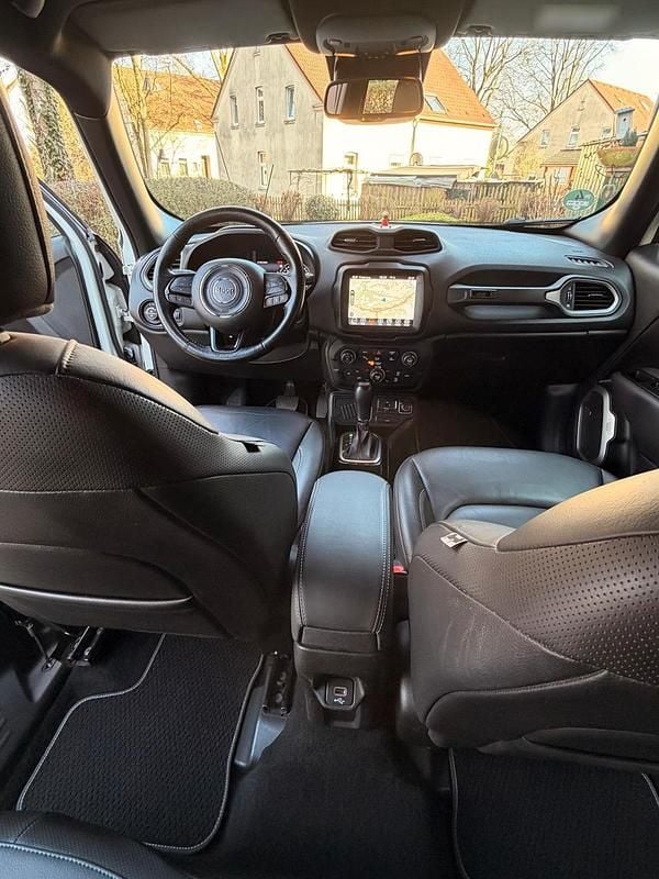 Gebraucht Jeep Renegade 80th Anniversary 150 PS (110 kW) 2021 Weiß SUV