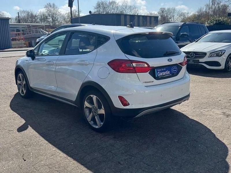 Gebraucht Ford Fiesta Active 101 PS (74 kW) 2019 Weiß Kleinwagen