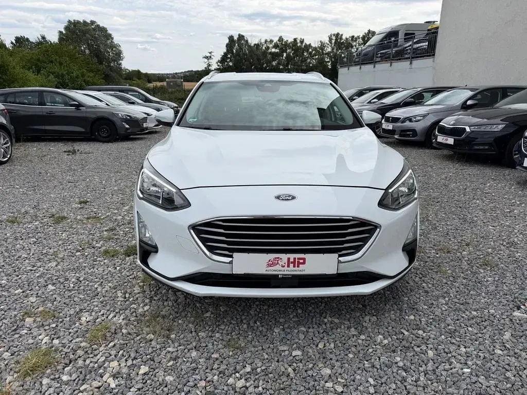 Gebraucht Ford Focus Cool & Connect 120 PS (88 kW) 2020 Weiß Limousine
