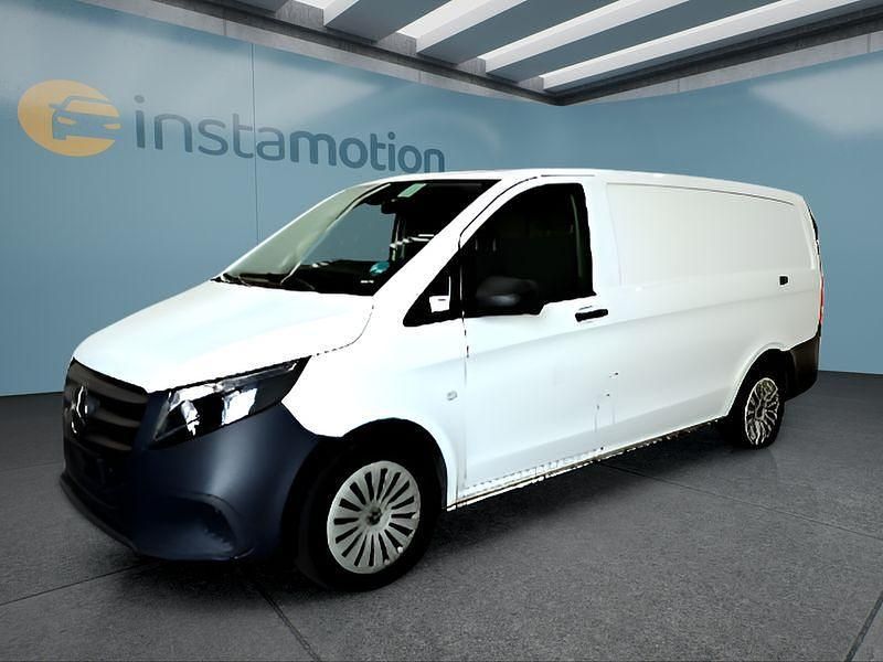Weiß Gebraucht 2024 Mercedes Vito Van / Kleinbus | 35.199 € (Etwas zu teuer) - Bild 1/4