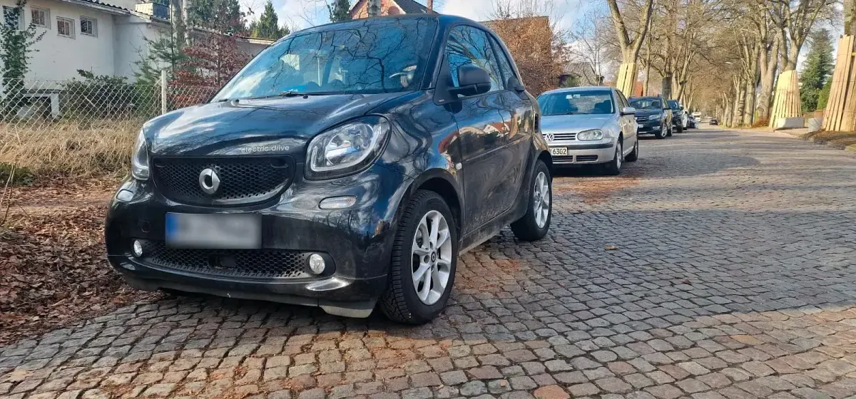 Gebraucht Smart ForTwo Electric Drive 30 kW (41 PS) 2018 Schwarz Coupé