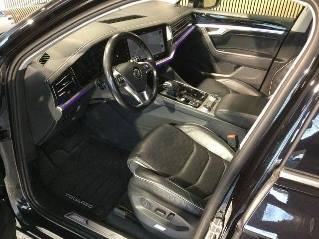 Gebraucht VW Touareg 286 PS (210 kW) 2018 Deep black perleffekt (schwarz) SUV