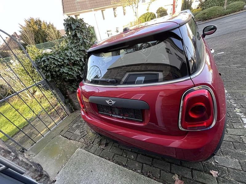Gebraucht Mini ONE 75 PS (55 kW) 2016 Rot Kleinwagen