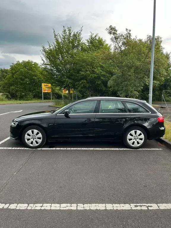 Gebraucht Audi A4 150 PS (110 kW) 2015 Schwarz Kombi