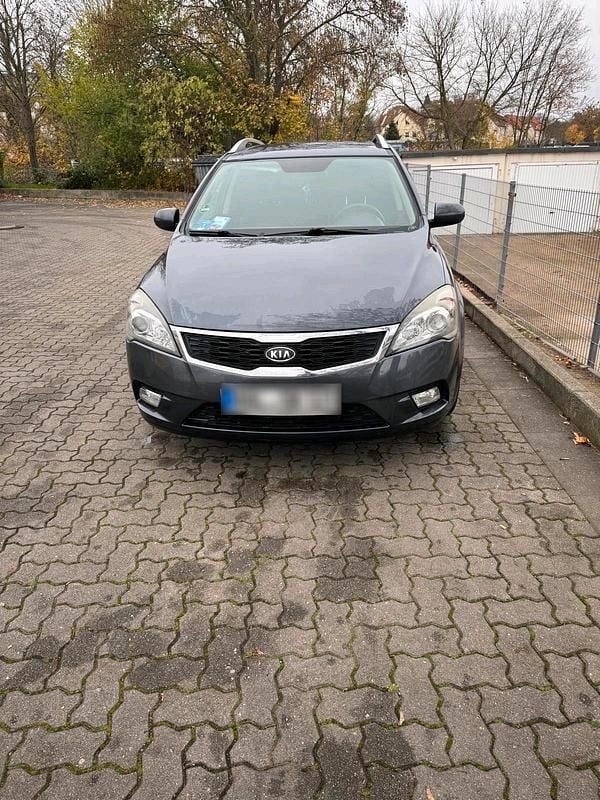 Gebraucht Kia Ceed 116 PS (85 kW) 2011 Grau Kleinwagen