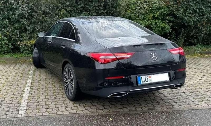 Gebraucht Mercedes CLA180 Progressive 136 PS (100 kW) 2022 Schwarz Limousine