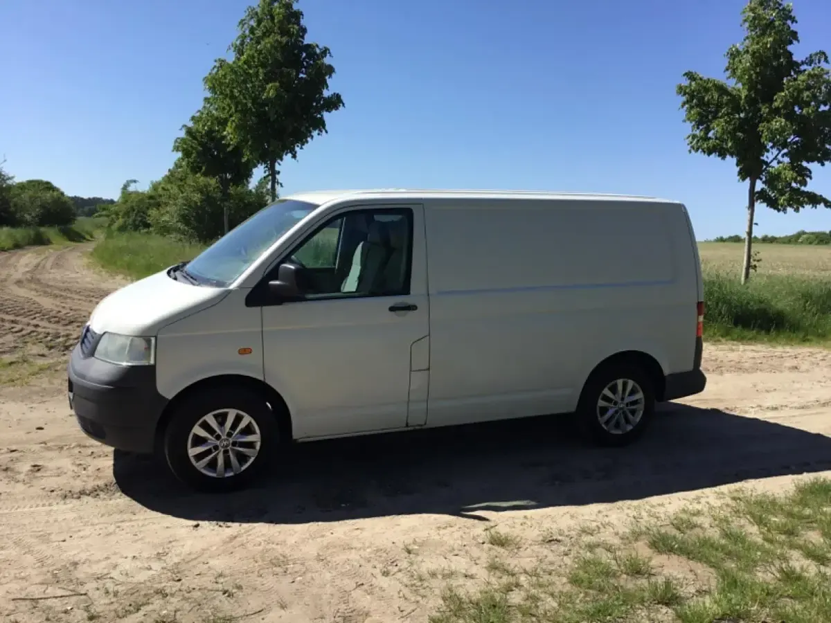 Gebraucht VW Transporter 105 PS (77 kW) 2006 Weiß Van