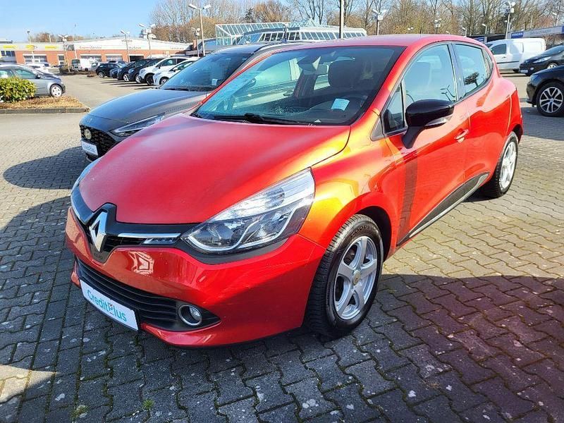 Gebraucht Renault Clio IV Dynamique 90 PS (66 kW) 2013 Dezirrot (metallic) Kleinwagen