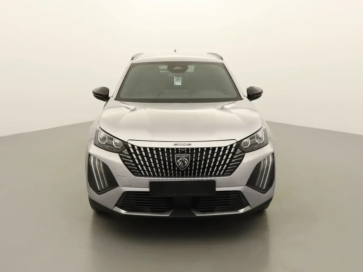 Gebraucht Peugeot e-2008 Allure 116 kW (158 PS) 2025 Grau (gris artense) SUV
