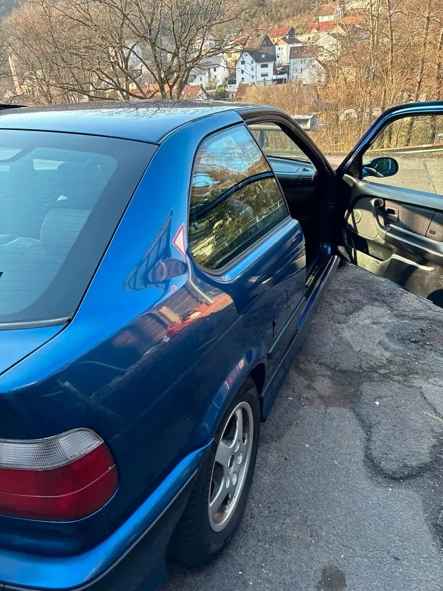 Occasion BMW 323 170 ch (125 kW) 2000 Bleue Coupé