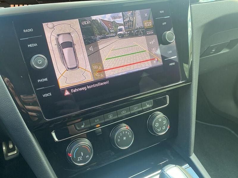 Gebraucht VW Arteon R 320 PS (235 kW) 2023 Pyritsilber metallic Kombi