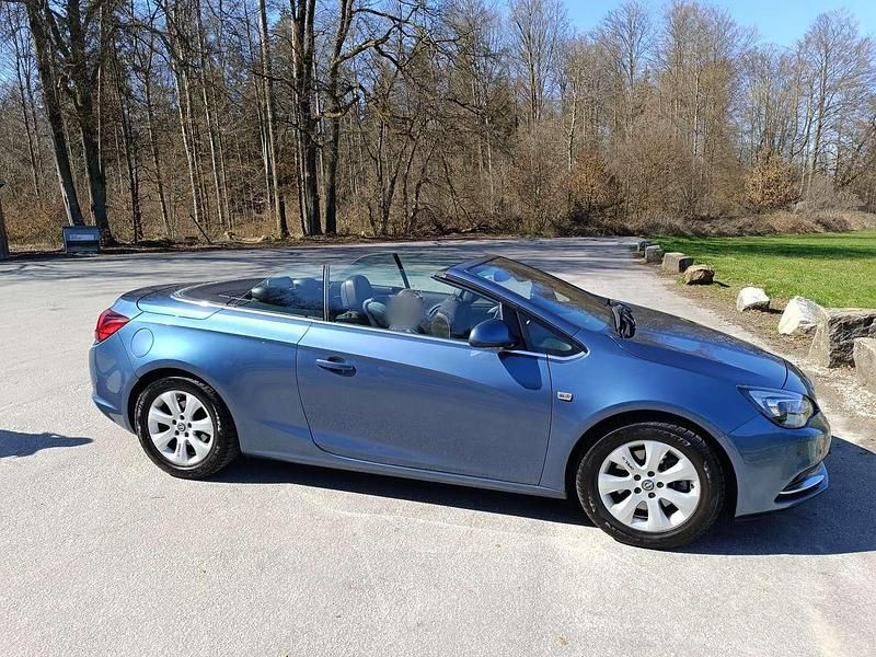 Gebraucht Opel Cascada 140 PS (102 kW) 2013 Blau Cabrio