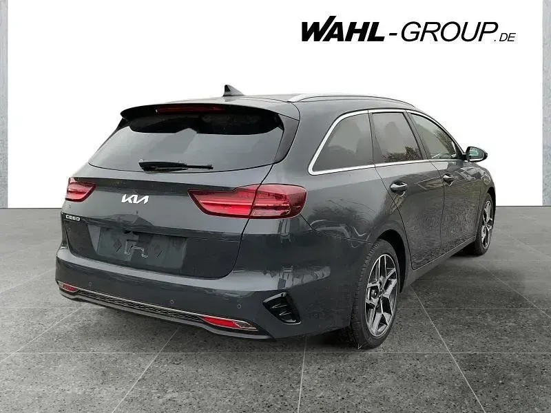Neu Kia Ceed Sportswagon 140 PS (102 kW) 2025 Andere Kombi