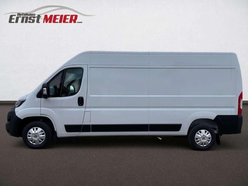 Gebraucht Peugeot Boxer Premium 165 PS (121 kW) 2023 Lackierung weiss icy/deckende Van