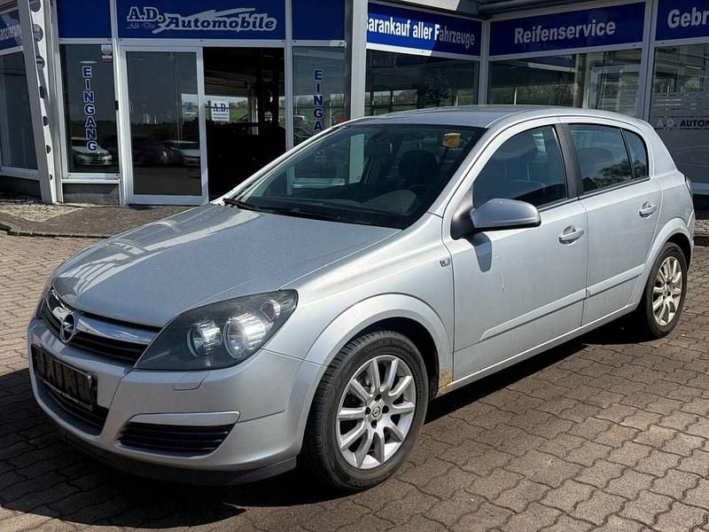 Gebraucht Opel Astra Basis 90 PS (66 kW) 2005 Silber Limousine