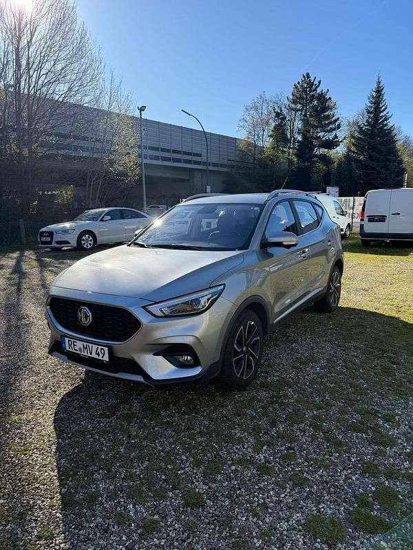Second-hand MG ZS 2022 Argintiu SUV
