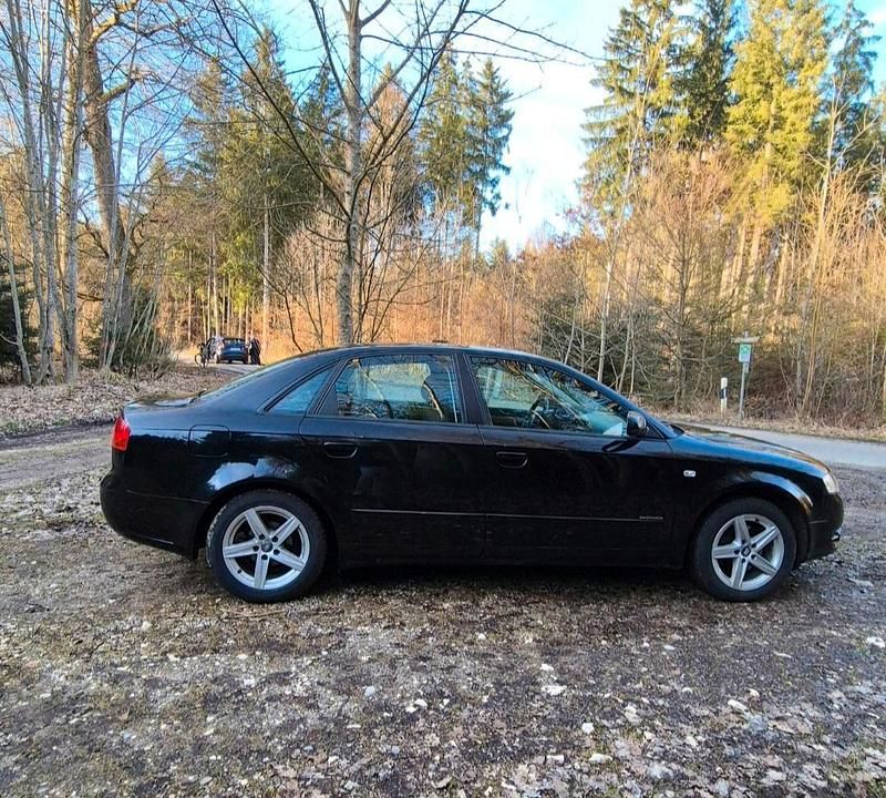 Gebraucht Audi A4 116 PS (85 kW) 2007 Schwarz Limousine