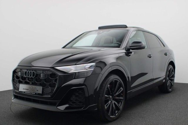 Gebraucht Audi Q8 Ambiente 394 PS (289 kW) 2024 Daytona grau perleffekt SUV