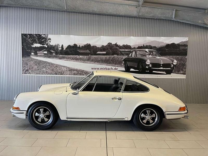 Hellelfenbein Gebraucht 1969 Porsche 911 Coupé | 134.900 € - Bild 1/4