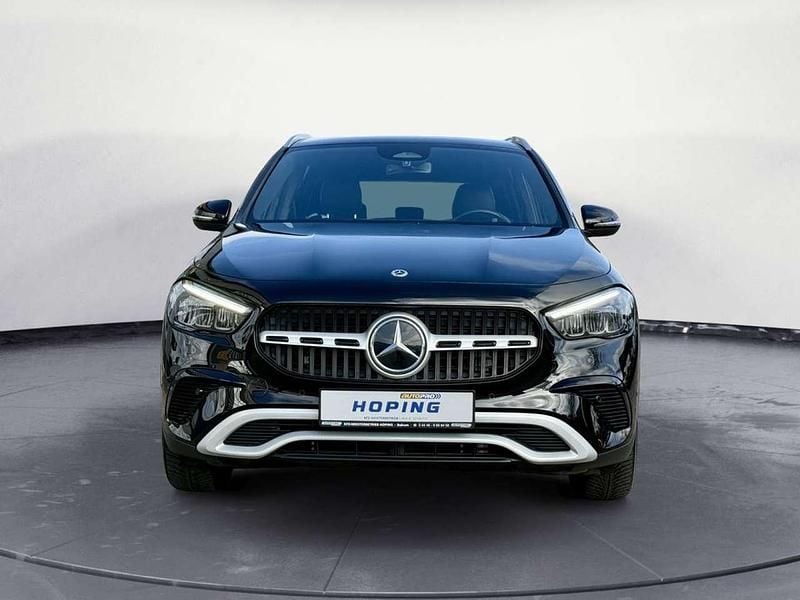 Gebraucht Mercedes GLA200 163 PS (119 kW) 2024 Nachtschwarz  unilack SUV