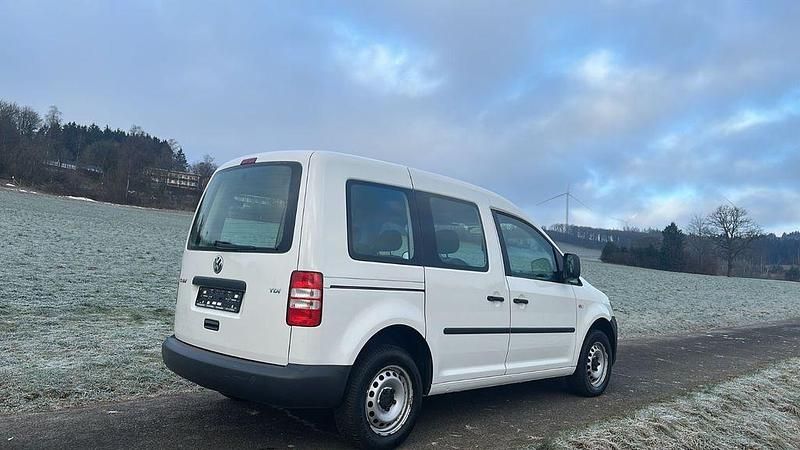 Gebraucht VW Caddy 75 PS (55 kW) 2012 Weiß Van / Kleinbus
