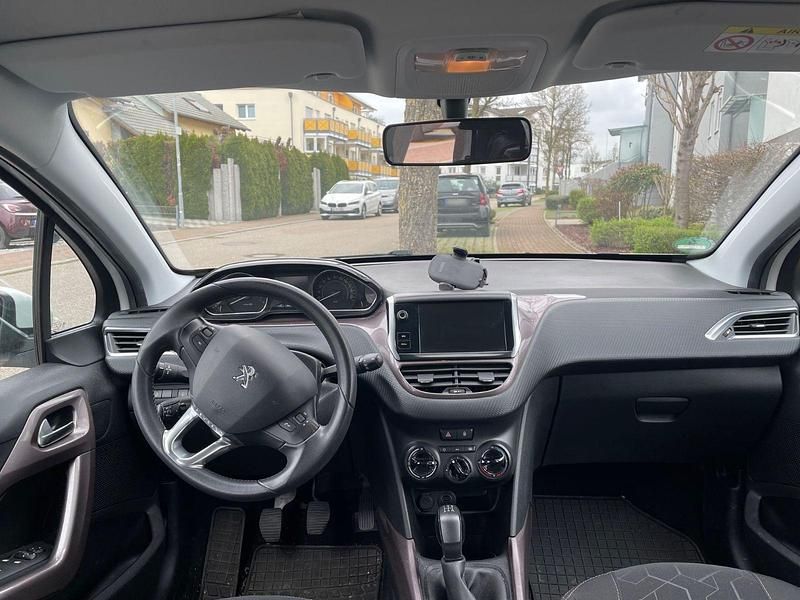 Gebraucht Peugeot 2008 Access 82 PS (60 kW) 2015 Weiß SUV