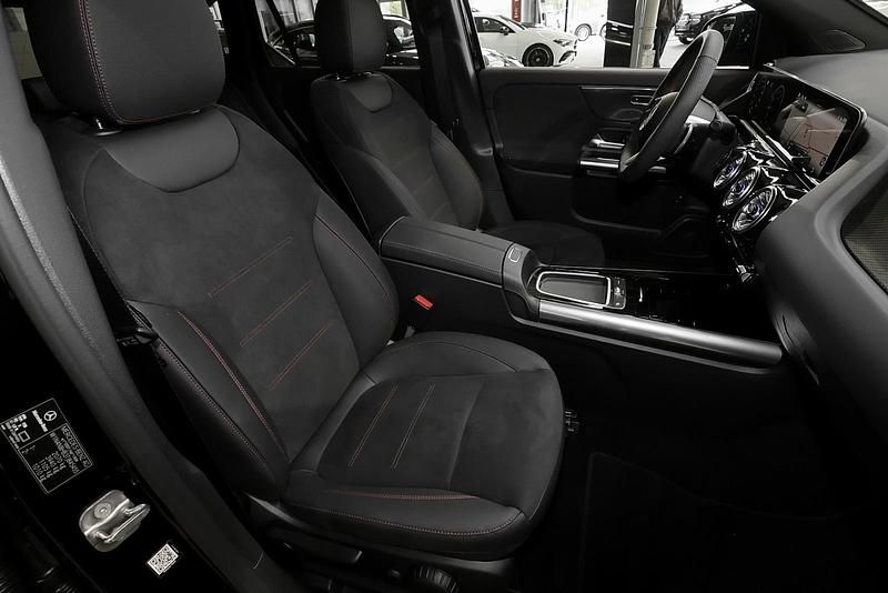 Gebraucht Mercedes GLA200 AMG 120 PS (88 kW) 2026 Unilack nachtschwarz SUV