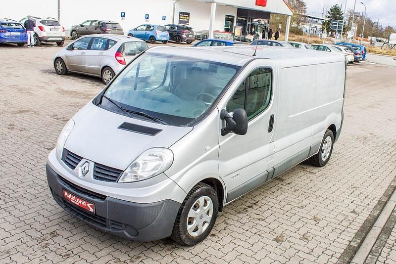 Gebraucht Renault Trafic 114 PS (83 kW) 2012 Grün Van / Kleinbus