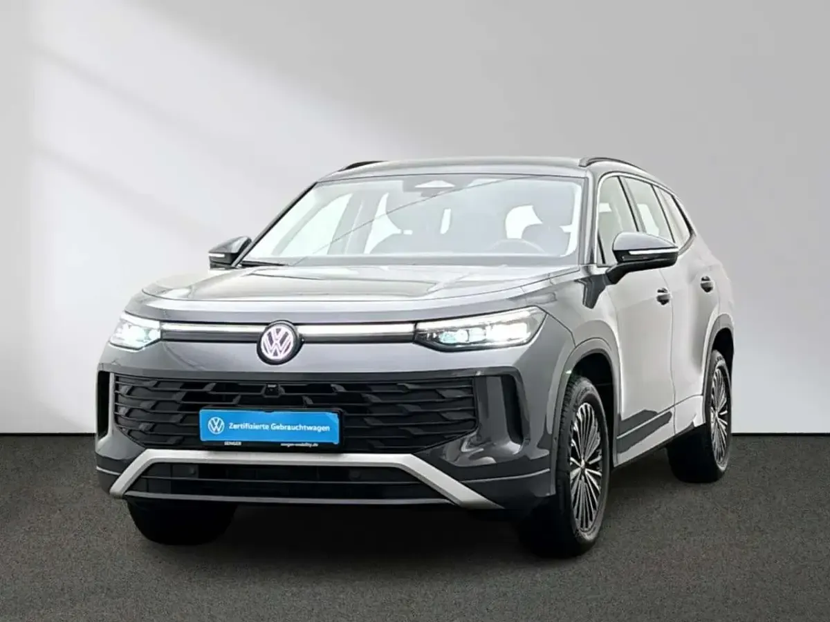 Gebraucht VW Tayron Life 193 PS (141 kW) 2025 Grau SUV